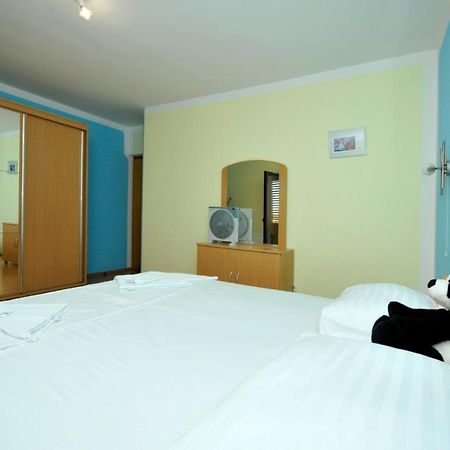 Roso Apartment With Sea View Trogir Exterior foto