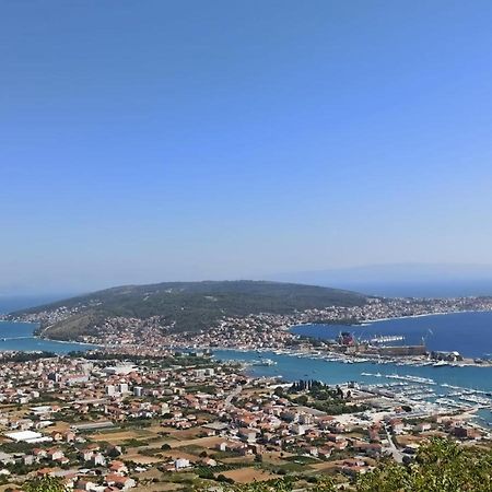 Roso Apartment With Sea View Trogir Exterior foto