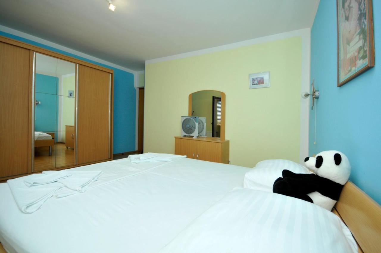 Roso Apartment With Sea View Trogir Exterior foto