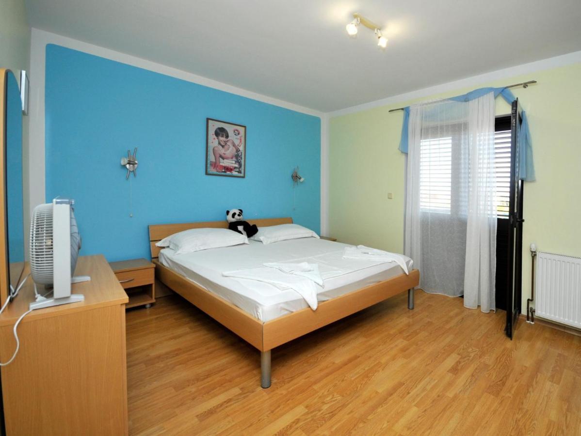 Roso Apartment With Sea View Trogir Exterior foto