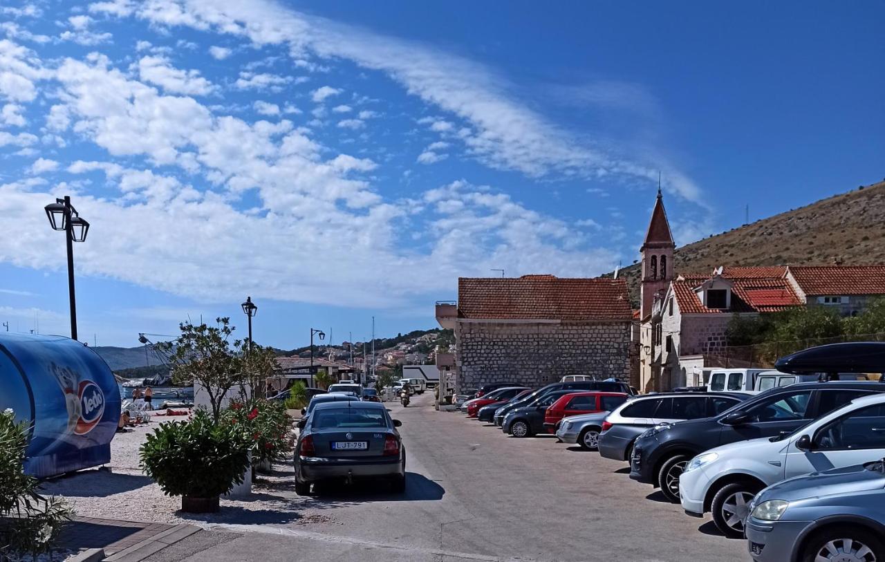 Roso Apartment With Sea View Trogir Exterior foto